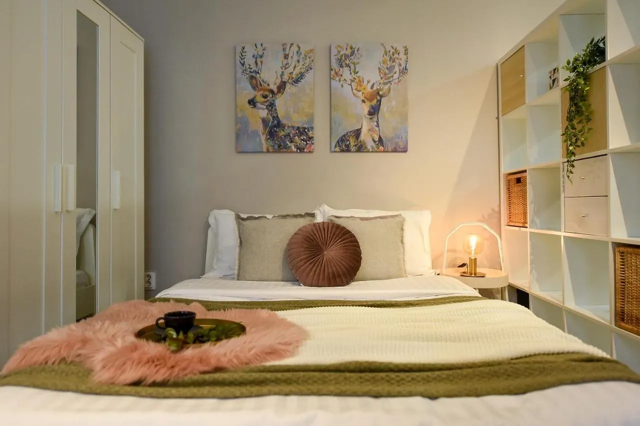Apartman I'M Lovin It. Unique Central Studio Bukarest Románia
