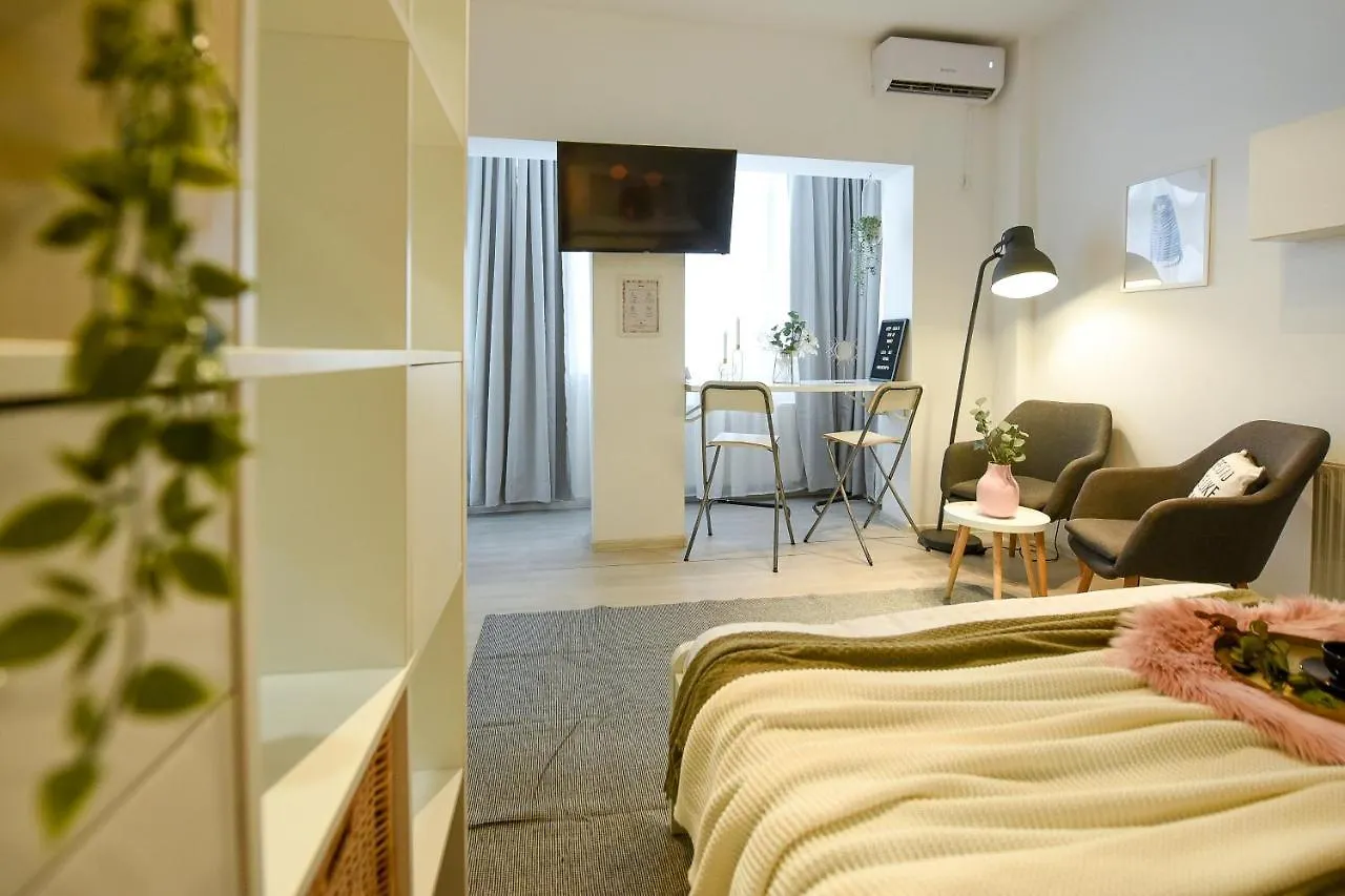 I'M Lovin It. Unique Central Studio Bukarest Apartman